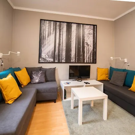 Lovely Flat By The Castle For 4ppl Апартаменты