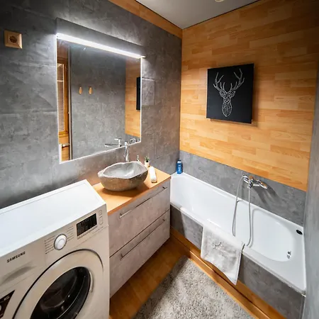 Lovely Flat By The Castle For 4ppl Апартаменты *