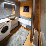 Lovely Flat By The Castle For 4ppl Apartman